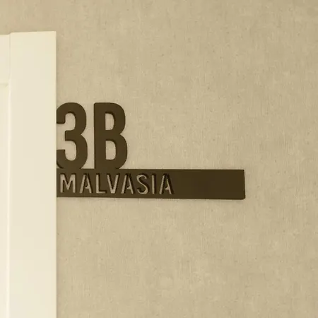 Trindade 19 - 3b Malvasia アパート